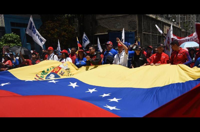 Miles de venezolanos se movilizaron ante amenazas de Estados Unidos