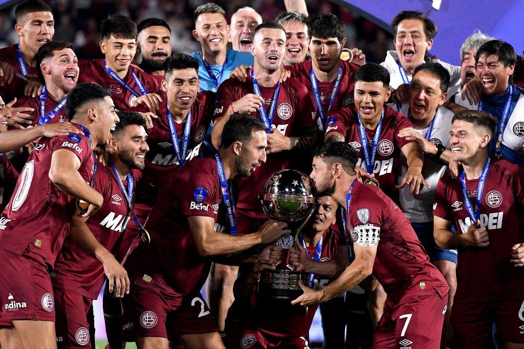 Copa Sudamericana 2026- cuatro de los cinco grandes podriacutean disputarla