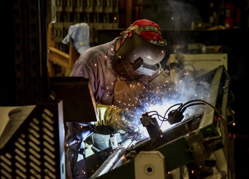 Bancos y consultoras esperan un menor crecimiento de la economiacutea argentina en 2026