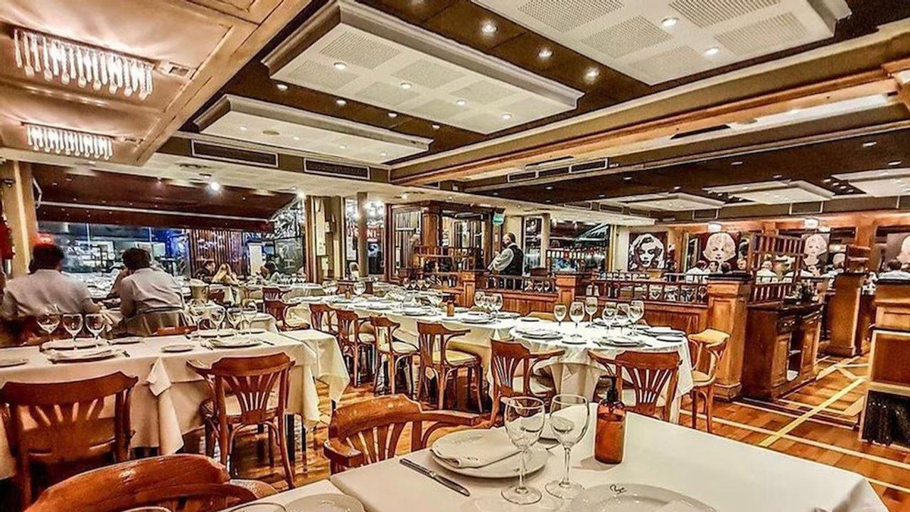 Un reconocido restaurante portentildeo  puede quebrar por pagar un juicio