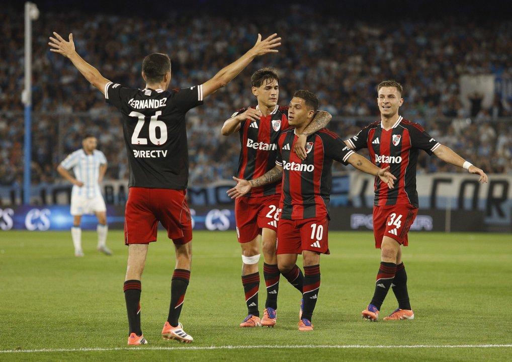 Limpieza en River- los histoacutericos que no continuariacutean en 2026