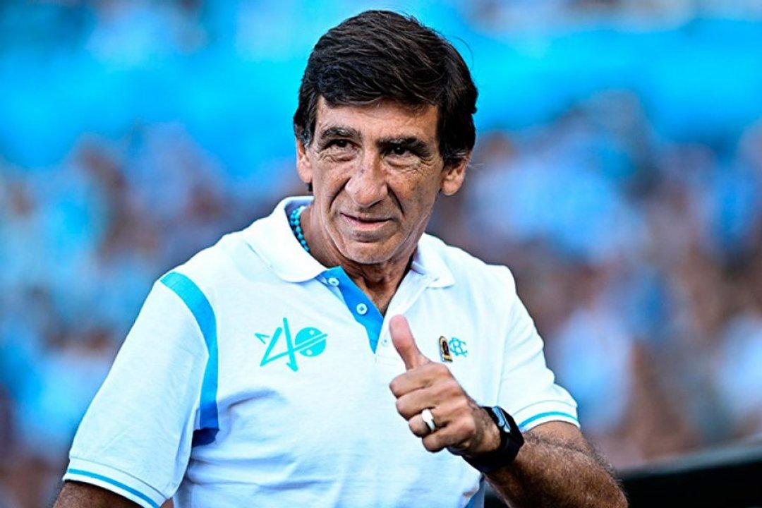 Los dos campeones del mundo que pidioacute Costas para Racing