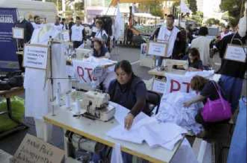 La textil de Karagozian cierra una liacutenea de produccioacuten y despide empleados