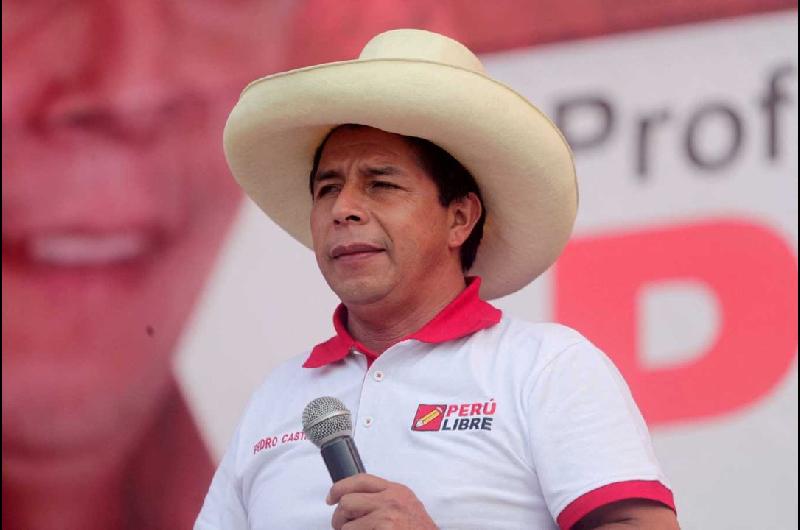 Peruacute- expresidente Castillo condenado a 11 antildeos y 5 meses de caacutercel