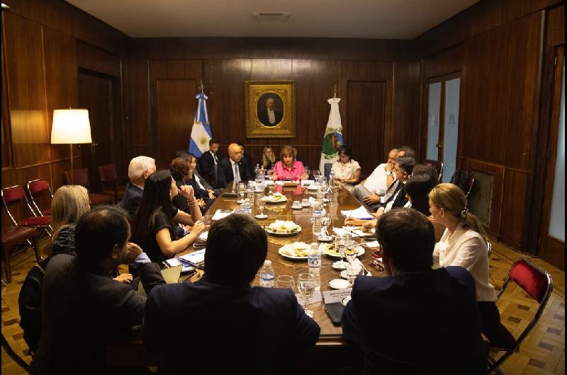 Bullrich reunioacute al bloque libertario del Senado y se prepara para ejercer su liderazgo con mano de hierro