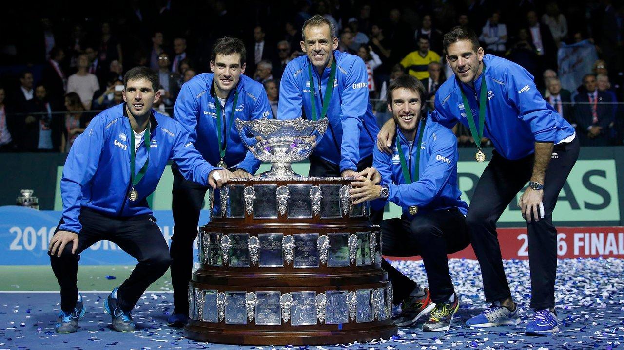 Se cumplen nueve antildeos del uacutenico tiacutetulo argentino en la Copa Davis