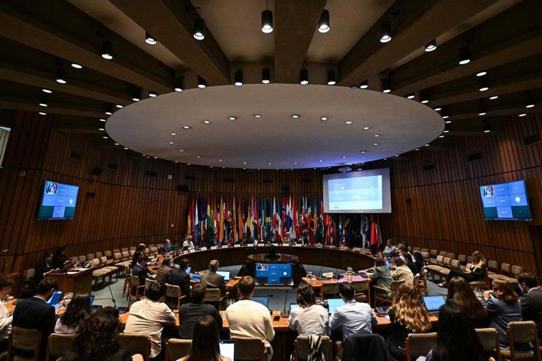 Hay menos pobres en Ameacuterica Latina pero maacutes desigualdad baja movilidad de clases y deacutebil cohesioacuten social 