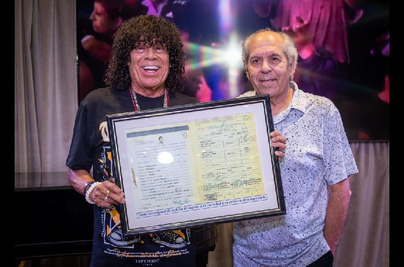 Homenaje a La Mona Jimenez- un cuadro y la primera cancioacuten de su repertorio