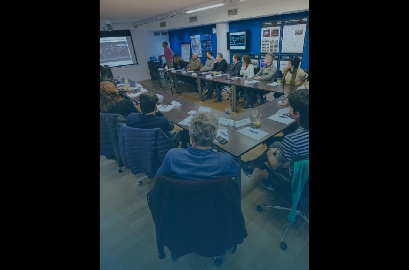 Los empresarios se esperanzan en vender maacutes en 2026 pero a costa de ganar menos seguacuten encuesta