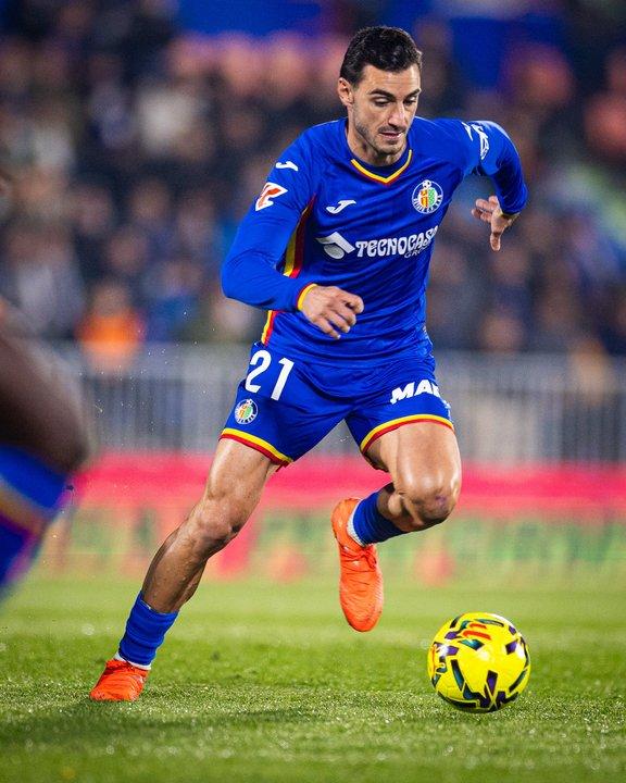 Getafe se llevoacute un triunfo por la miacutenima ante Elche en LaLiga