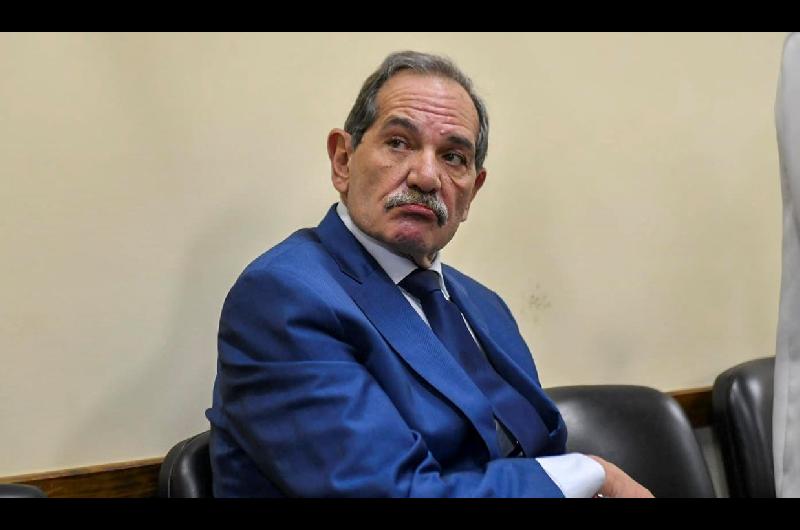 Internaron de urgencia a Joseacute Alperovich- queacute le pasoacute