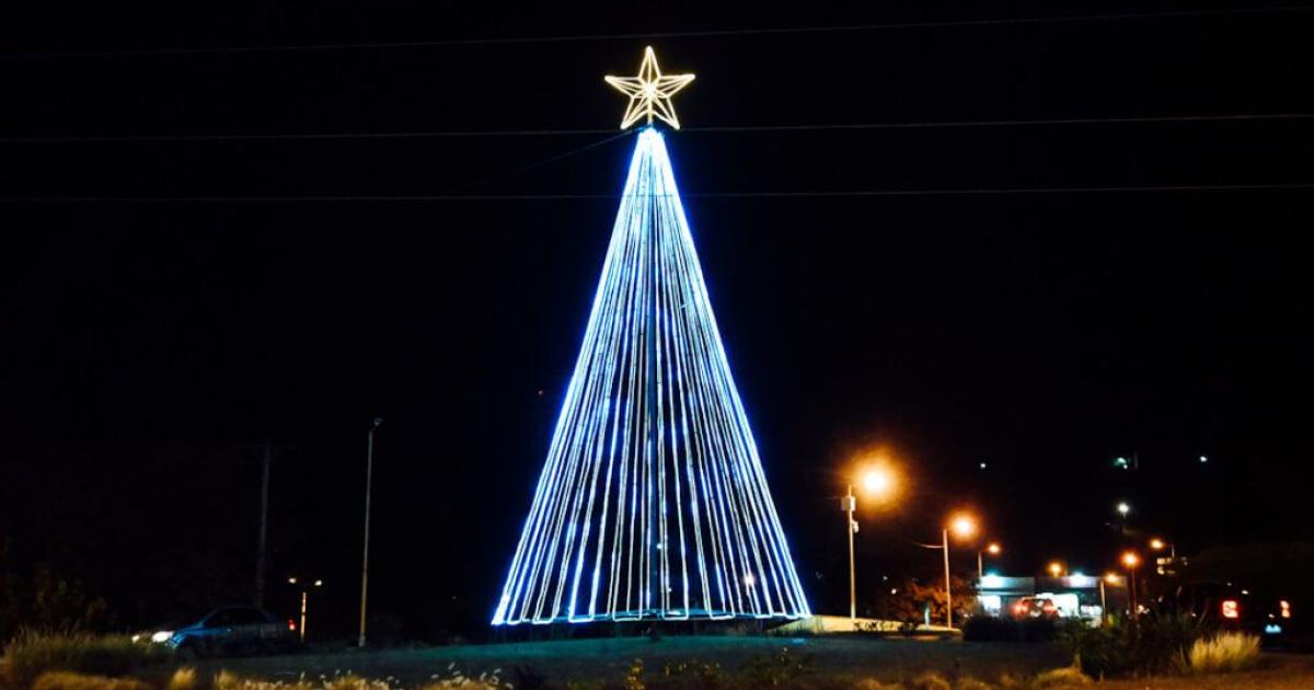 Inicioacute la decoracioacuten navidentildea en distintos espacios puacuteblicos de la ciudad