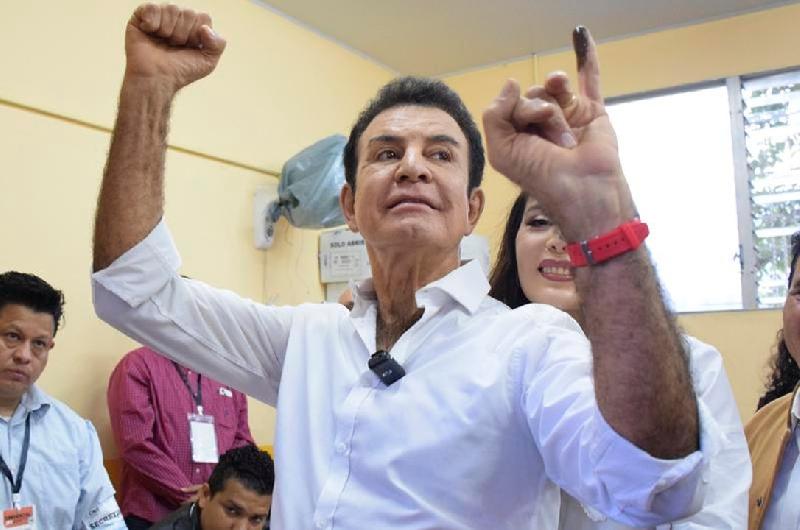 Elecciones en Honduras- el conservador Asfura saca ventaja en el escrutinio