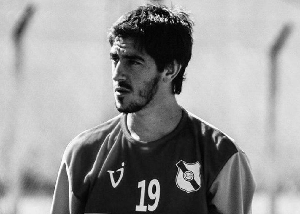 Conmocioacuten en el ascenso- murioacute Santiago Fredes DT de Lujaacuten