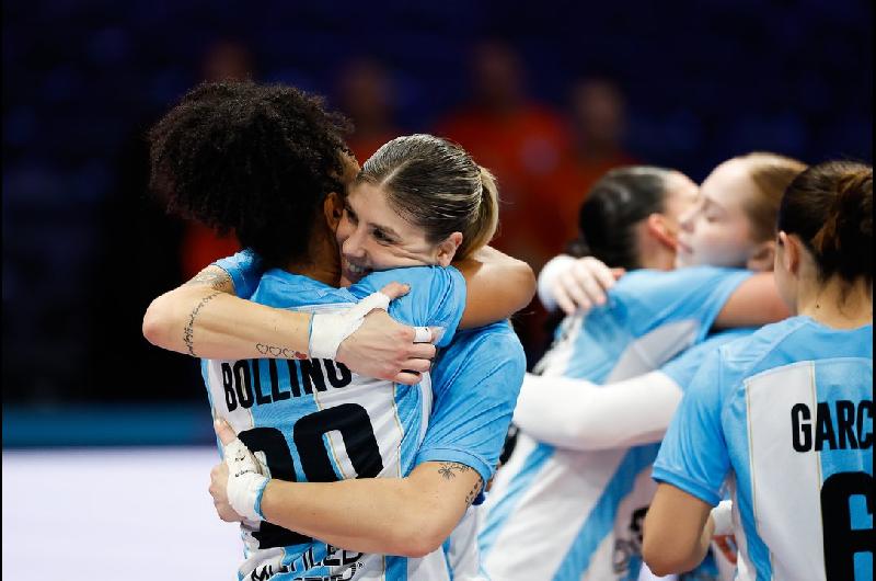 Histoacuterico- Argentina derrotoacute a Egipto por 27-14 en el Mundial de handball femenino y pasoacute la primera ronda