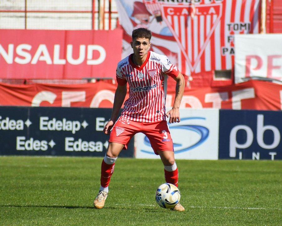 Primera Nacional- altas y bajas de los equipos pensando en el 2026