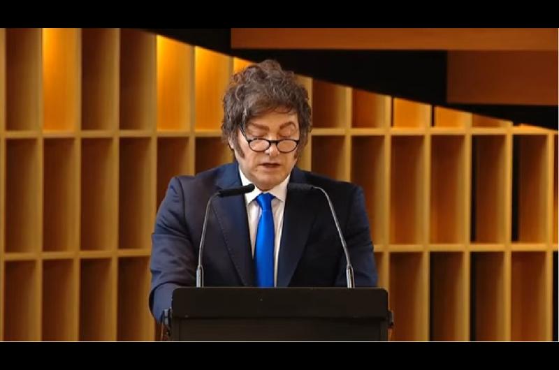 MILEI EN VIVO- ldquoTenemos equilibrio fiscal y apenas deacuteficit de la cuenta corriente