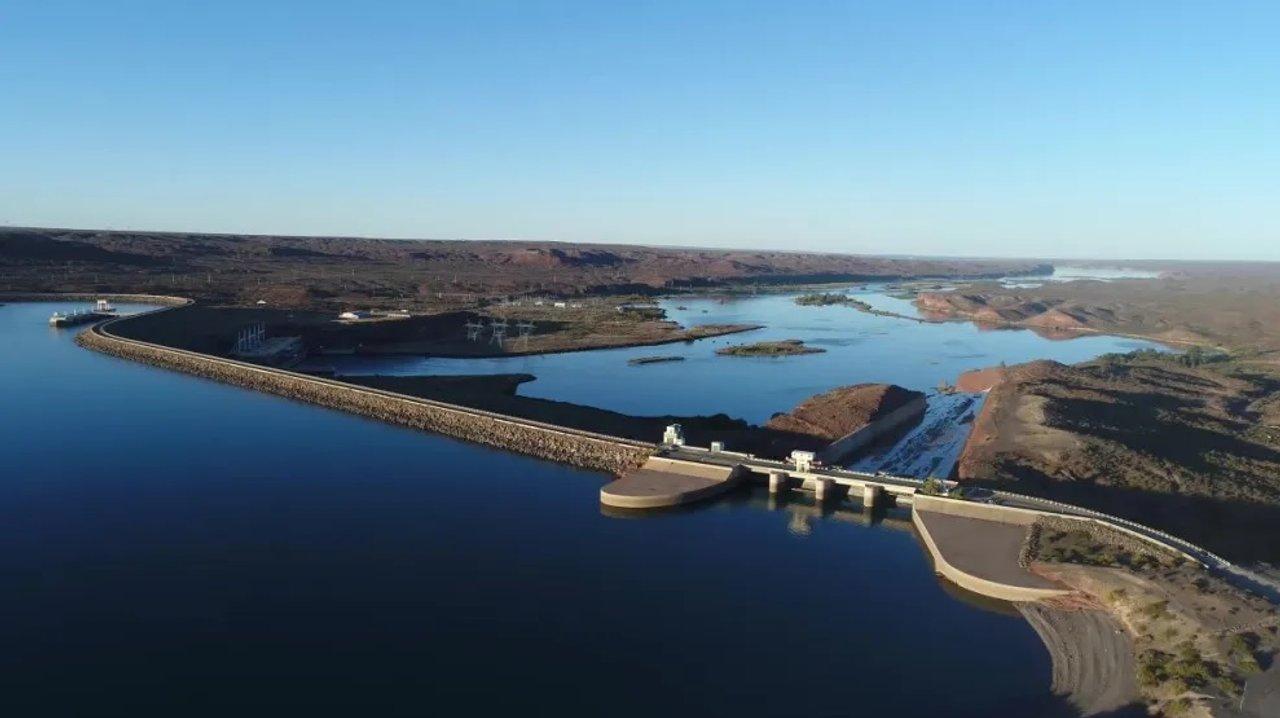 Represas del Comahue- El Gobierno recibioacute ofertas por maacutes de US700 millones