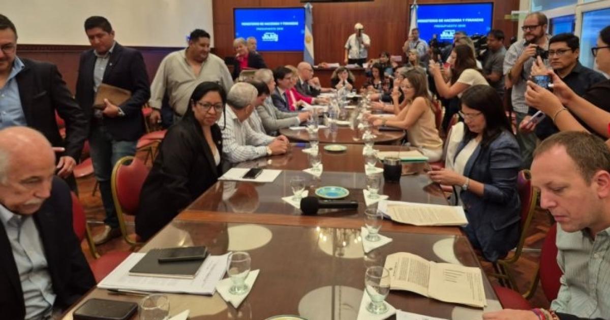 El presupuesto 2026 de Sadir- salarios de pobreza maacutes deuda y ajuste para las mayoriacuteas