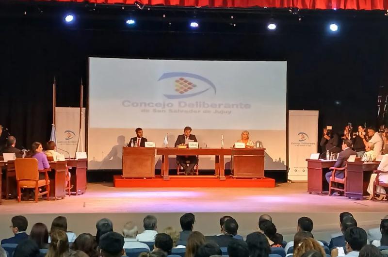 Juraron los nuevos concejales- asiacute queda conformado el Deliberante capitalino