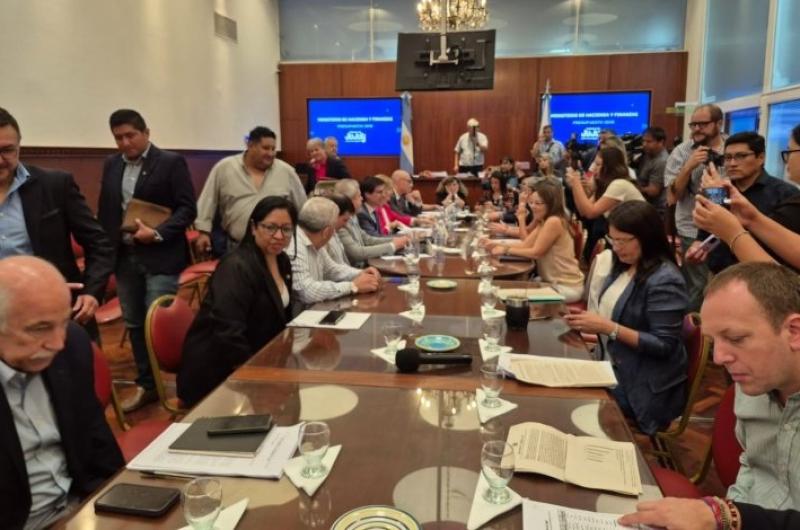 El presupuesto 2026 de Sadir- salarios de pobreza maacutes deuda y ajuste para las mayoriacuteas