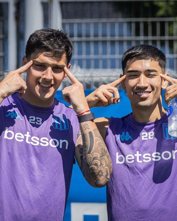 Costas comienza a definir el once en Racing para enfrentar a Boca en el Torneo Clausura