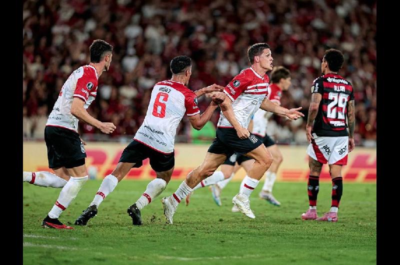 La senisble baja que tendraacute Estudiantes para enfrentar a Gimnasia en el Claacutesico de La Plata