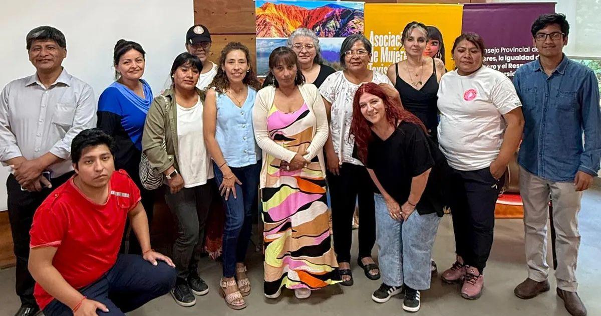 Capacitaron a mujeres taxistas en prevencioacuten de la violencia