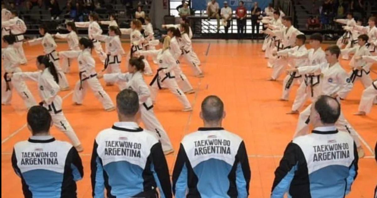 El Nacional 50 Aniversario se disputa entre hoy y mantildeana en el estadio Federacioacuten