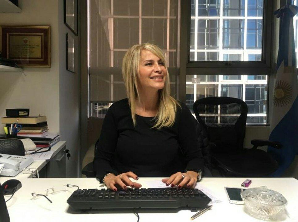 Quieacuten es la nueva novia de Alberto Fernaacutendez que fue diputada por el PRO