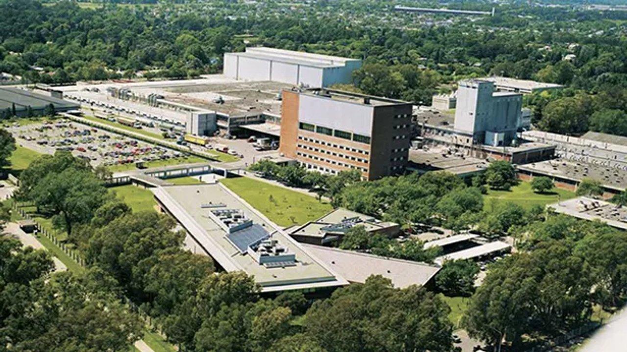 Una reconocida empresa alimenticia frenoacute su produccioacuten por la caiacuteda del consumo