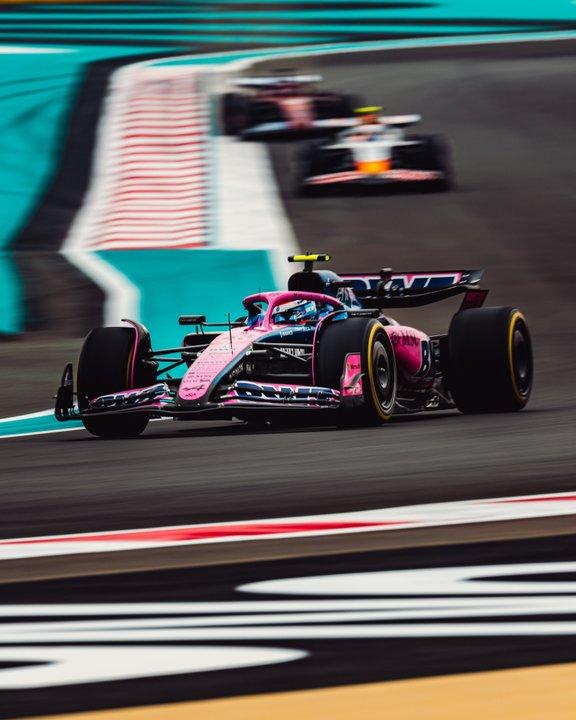 A queacute hora corre Franco Colapinto en la praacutectica libre 3 y clasificacioacuten del GP de Abu Dabi