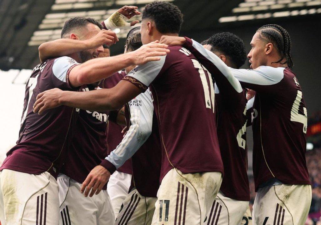 Premier League- Aston Villa sorprendioacute a Arsenal