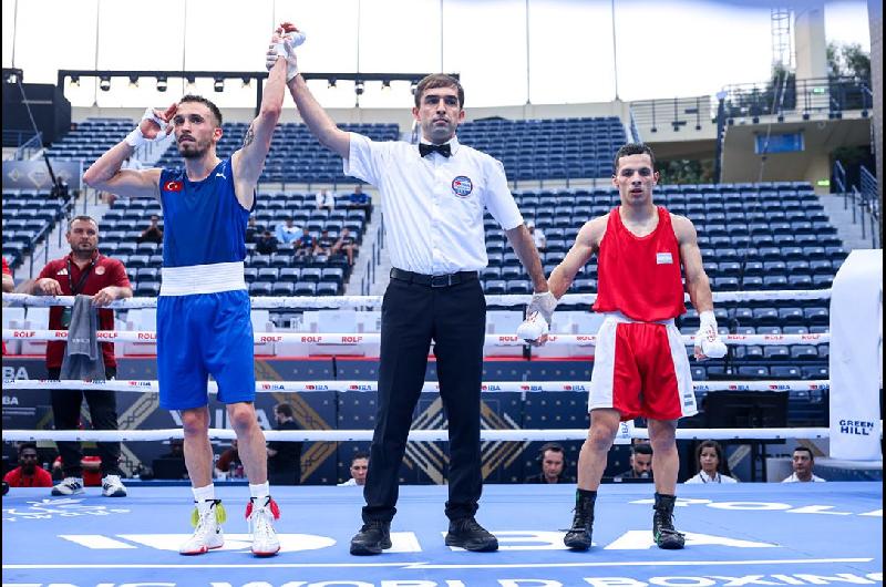 Argentina recibioacute su primer golpe en el Campeonato Mundial de Boxeo Amateur