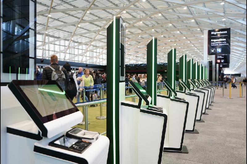 El Gobierno alista un decreto para dotar a Migraciones de ldquocapacidad operativa propiardquo y realizar expulsiones