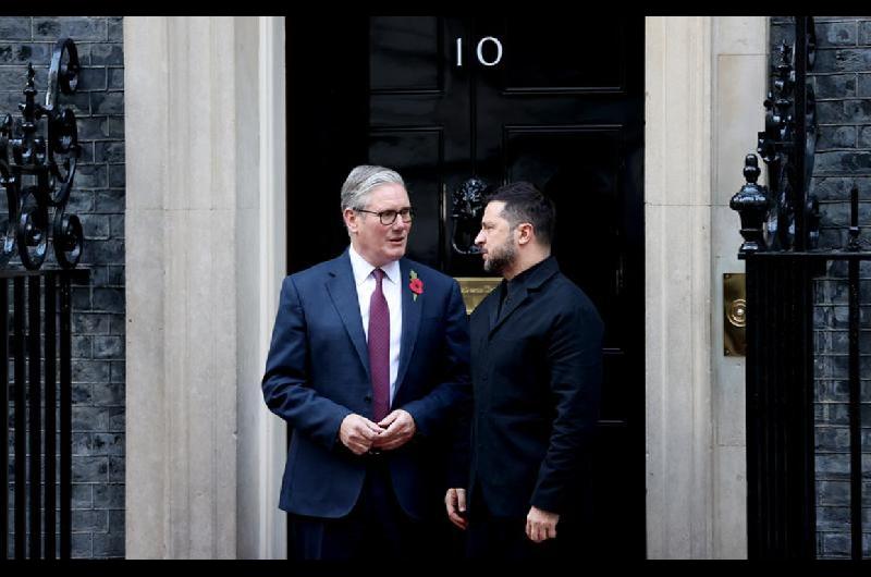 El Reino Unido propone liberar 11000 millones de doacutelares en activos rusos para Ucrania