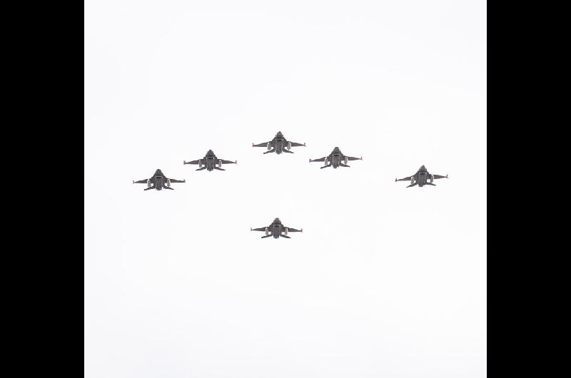 ldquoCada vez maacutes gente tiene esperanzardquo- Luis Caputo sobre la llegada de los F-16