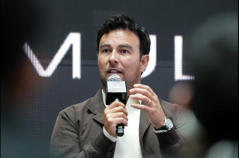 El picante posteo de Checo Peacuterez tras el final de temporada de la Foacutermula 1