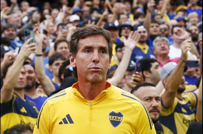 El cambio que encendioacute La Bombonera- Uacutebeda defendioacute la salida de Zeballos