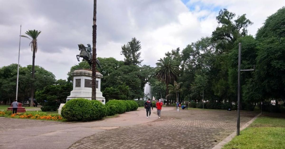 Ciudad Emprendedora exhibiraacute productos de creadores jujentildeos en el parque San Martiacuten