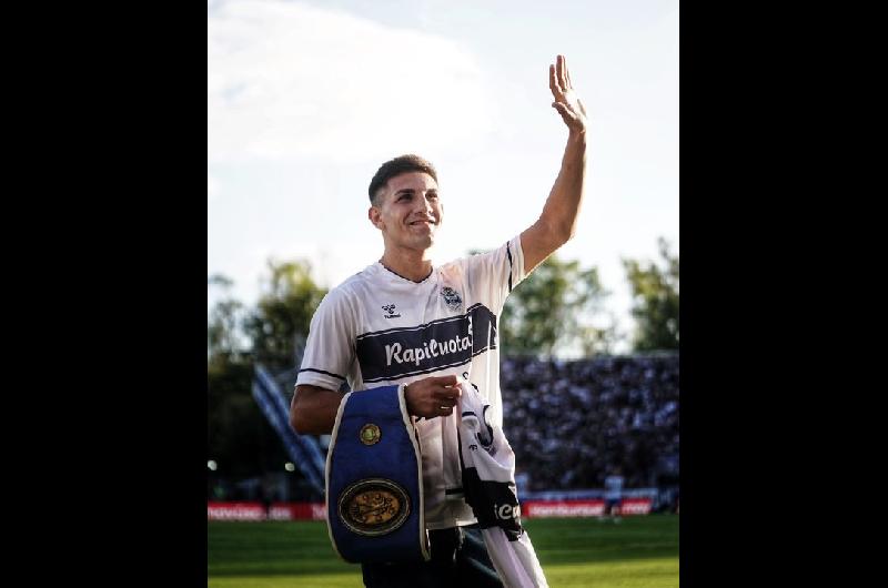 Quieacuten es Ayrton ldquoPacmanrdquo Gimeacutenez el boxeador homenajeado en el claacutesico platense