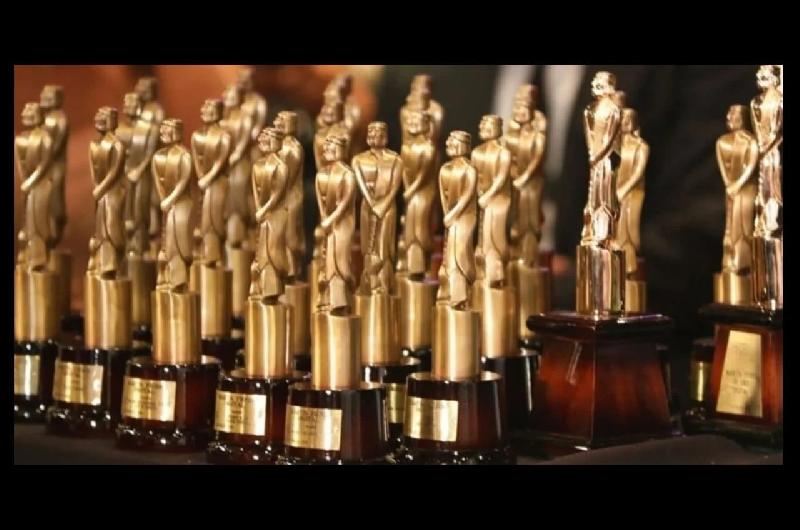 #128308Premios Martiacuten Fierro de Cine 2025 EN VIVO- quieacuten gana el de Oro todos los ganadores looks