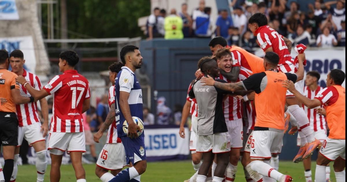 Estudiantes le ganoacute a Gimnasia  y jugaraacute la final ante Racing