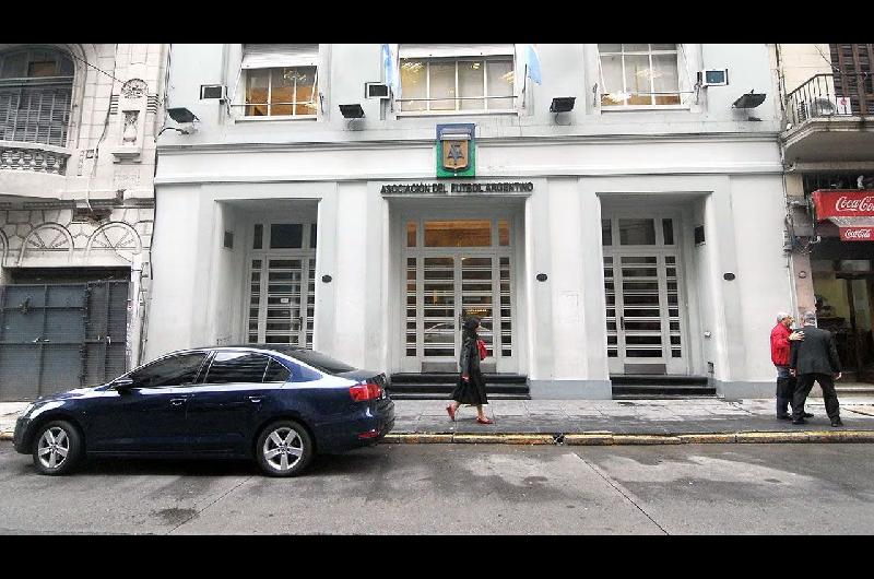 Allanamientos en distintas sedes de la AFA