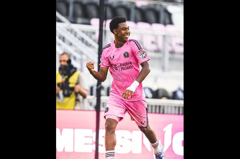 Newellrsquos perdioacute por 4-0 con el Inter Miami en su debut en la Messi Cup