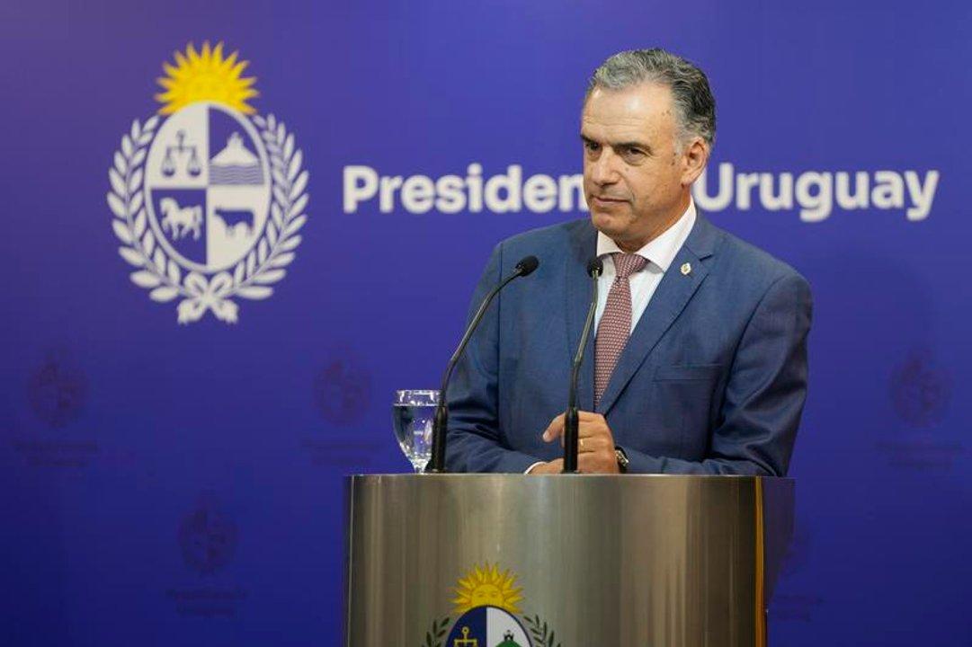 Yamanduacute Orsi defiende su ldquoRevolucioacuten de las Cosas Simplesrdquo como eje de su gestioacuten en Uruguay