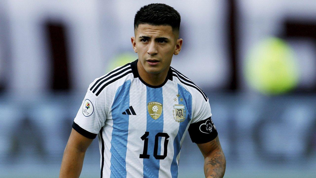 Thiago Almada involucrado en una deuda millonaria de Botafogo