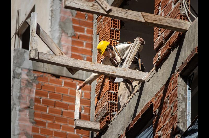 La venta de insumos para la construccioacuten sigue en picada 