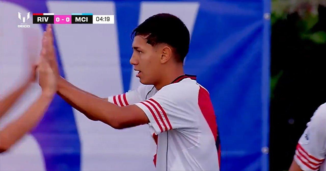 Messi Cup- River cayoacute ante Manchester City y quedoacute complicado