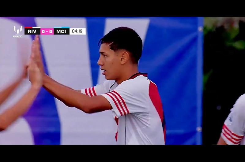 Messi Cup- River cayoacute ante Manchester City y quedoacute complicado